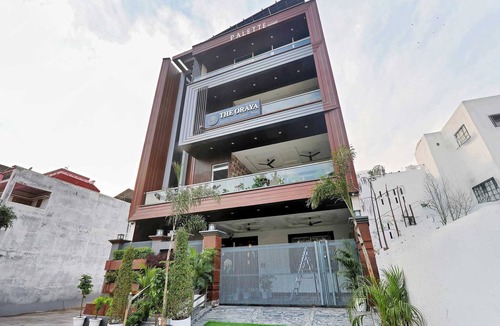 Gomti Nagar House | Palette The Oraya Greens