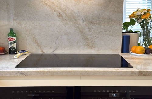 Wollongong CBD Apartment | Palm on Gipps
