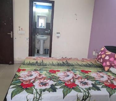 Greater Noida Apartment | Panchsheel Greens 2