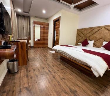 Ranchi Bed & Breakfast | Pari Shree Hotel And Banquet