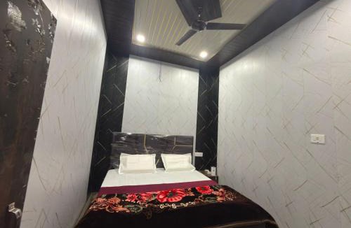 Islamnagar House | Park's Hotel Bhajoi
