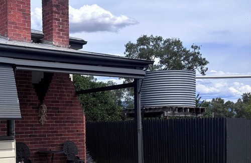 Bombowlee Cottage | Peaceful country cottage on the outskirts of Tumut
