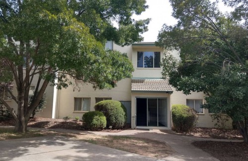 Phillip Apartment | Peaceful Outlook near Canberra Hospital at Woden
