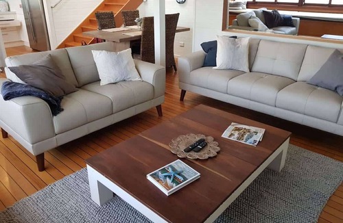 Scotland Island House | Peaceful Scotland Island Retreat | Waters Edge