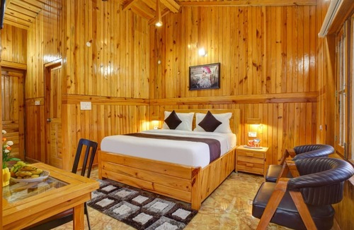 Ramgarh Hotel | Peachwood near Dank Bangla road