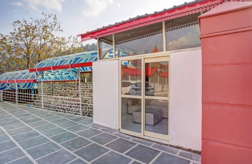 Ramgarh Hotel | Peachwood near Dank Bangla road