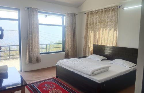 Munsyari House | Peakora homestay