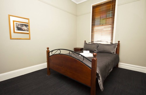 Cessnock Hotel | Peden's Hotel