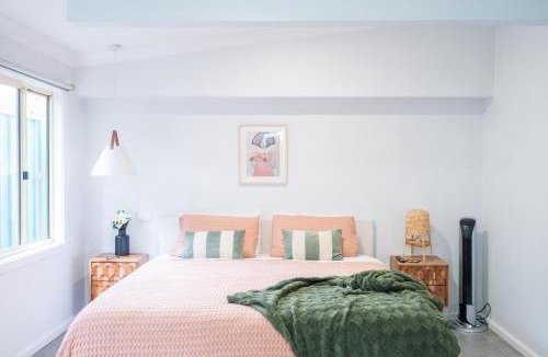 Ettalong Beach Bed & Breakfast | Pink Muse, 3 Mins To Ettalong Beach