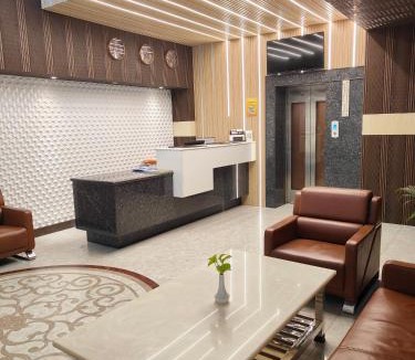 Lucknow Hotel | Pinnacle by Click Hotels, Lucknow