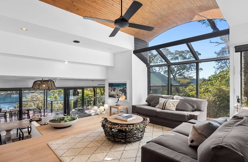 Coasters Retreat House | Pittwater Waterfront Retreat Ferry or Water Access