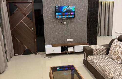 Manikonda Apartment | Platinum Retreat by Nattis Hospitality LLP