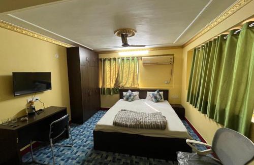 Sector 1 Hotel | PlatinumIN Guesthouse