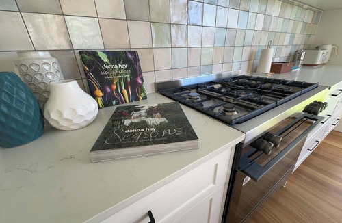 Kurnell Cottage | Plumeria Cottage - Coastal Haven