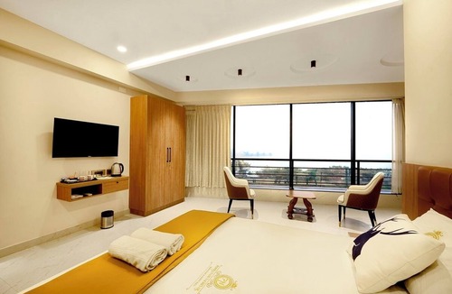 Redhills Hotel | PN Stays