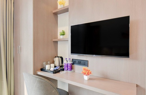Hadapsar House | POP 84260D Hotel City Centre