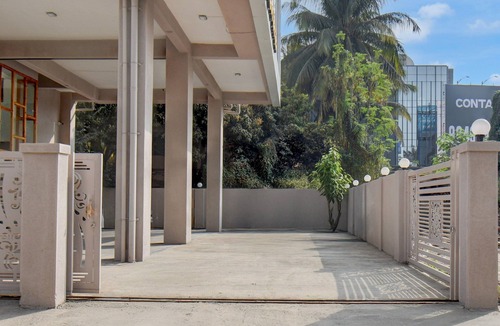 Hadapsar House | POP 84260d Hotel City Centre