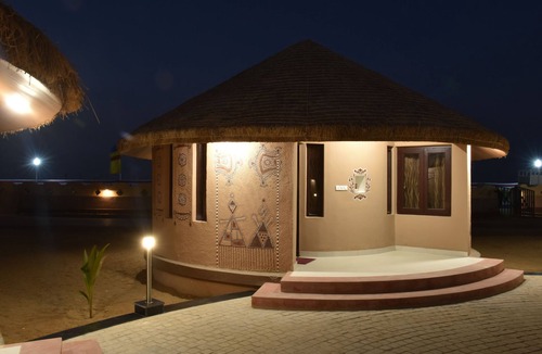 Bhuj Hotel | Praveg White Rann Resort Rann Utsav Dhordo