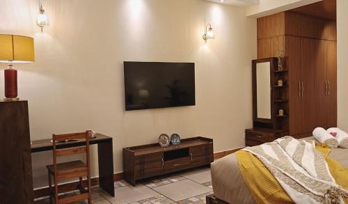 Gurugram Villa | Premium Garden Residence - Private 4BR Villa - Gurgaon