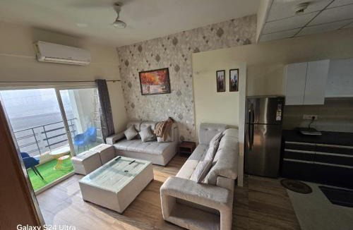 Greater Noida Apartment | Premium Suite 1bhk Paramount
