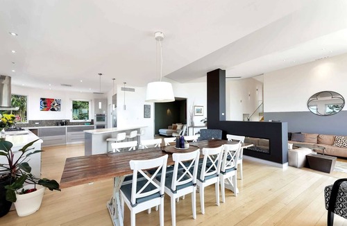 Terrigal House | Prestige Cliff Home | 180° Views, Spa, Pool