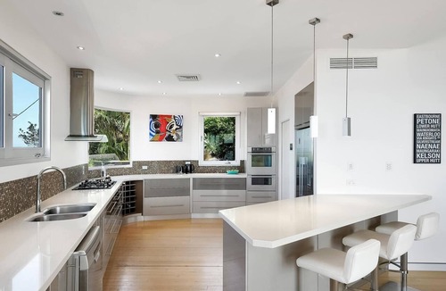 Terrigal House | Prestige Cliff Home | 180° Views, Spa, Pool