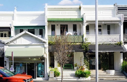 Paddington Apartment | Prime Paddington Apartment with Parking Near CBD