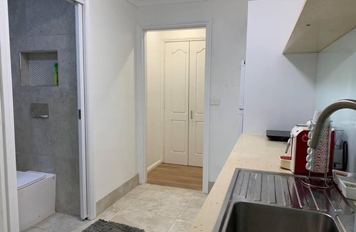 Maroubra Apartment | Private 1 bedroom apartment near beach and shops