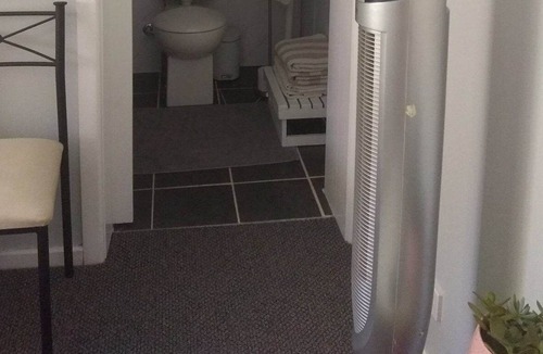 Sutton Forest Bed & Breakfast | Private, cosy queen room w ensuite (pet friendly)