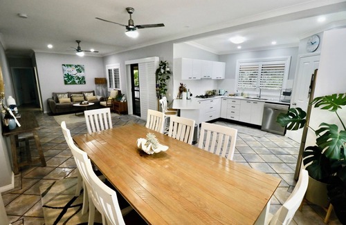 Umina Beach House | Private family spa, pet-friendly, coastal