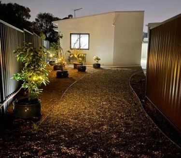 Regents Park House | Private, Modern & Luxurious Granny Flat