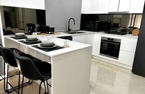 Regents Park House | Private, Modern & Luxurious Granny Flat