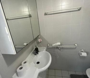 City East House | Private room with ensuite in the CBD