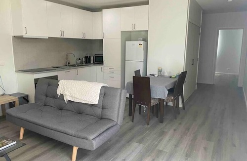 Stirling House | Private two bedroom guesthouse, Stirling