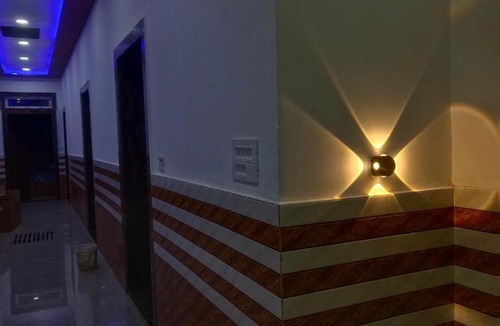 Govardhan Hotel | Priya Dham