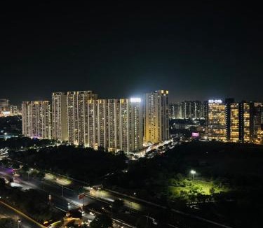 Greater Noida Apartment | Priya stays