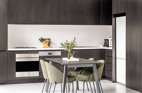 Darling Harbour Apartment | Pyrmont Apartments by Urban Rest