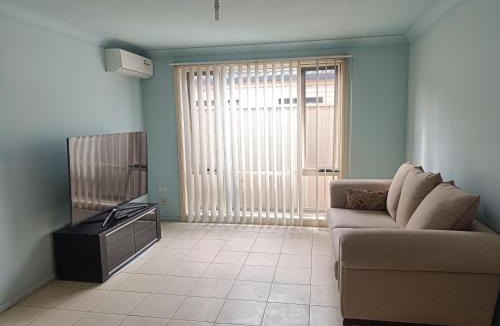 Greystanes House | Queen Room in Budget House - 494