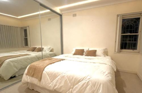 Burwood House | Quiet Guest Room in Burwood