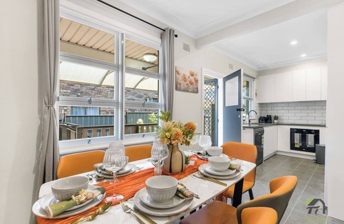North Ryde House | Quiet home In Ryde 53 John Miller St