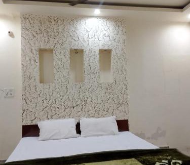 Vrindavan House | Radharani Sewa Sadan