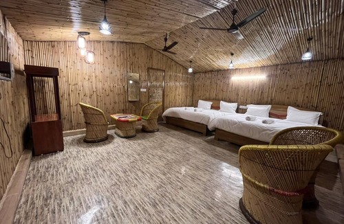 Vrindavan Hotel | Radhika Resort