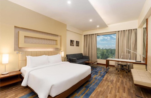 Greater Noida Hotel | Radisson Blu Hotel, Greater Noida