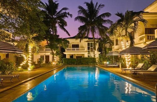 Gauravaddo House | Rainforest - Casa Azure 5 Min walk to the beach