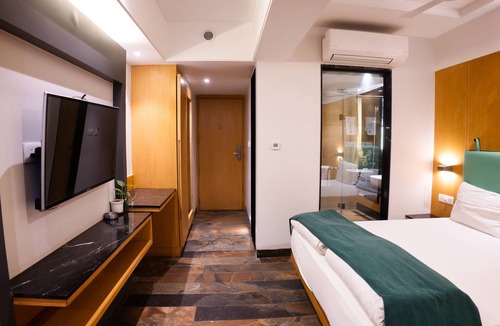 Maharana Pratap Nagar Hotel | Rajhans Regency