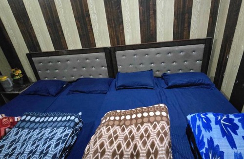 Gaurikund Hotel | Rajkamal Guest House