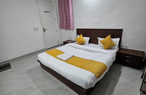 Tarabganj Hotel | Ram Darshan Palace