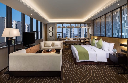 Shizhong District Hotel | Ramada Leshan