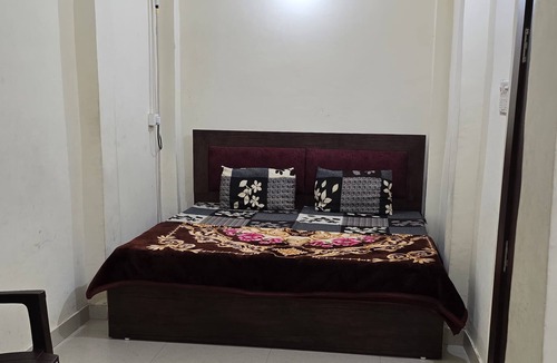 Ayodhya House | Ramlala Paying Guest House