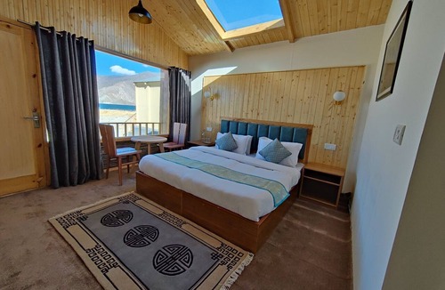 Man Hotel | Rangjon Resort